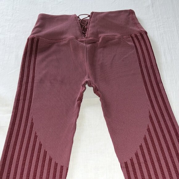 Fabletics High-Waisted Seamless Rib Legging Mauve Pink size Small - Picture 7 of 7